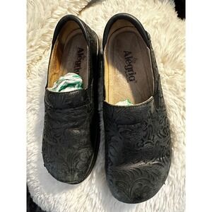 ALLEGRIA LADIES SLIP ON LOAFER/CLOG STYLE SHOES SZ (38) EUC GENTLY WORN